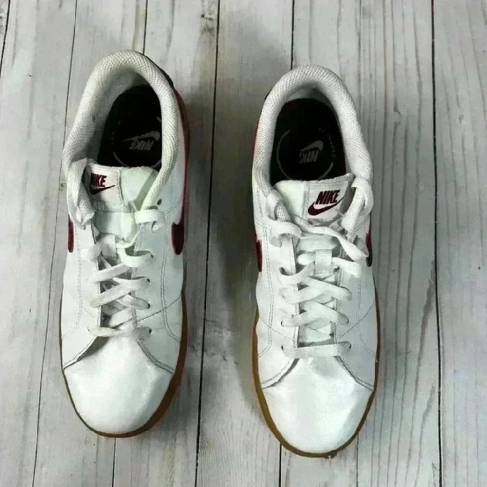Nike Court Royale 2 Low White Dark‎ Beetroot Gum Sneakers Size 8 - Picture 3 of 8